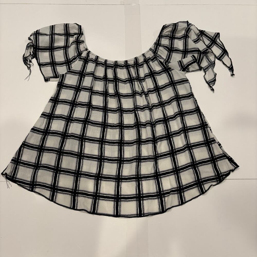 Checkered Blouse - Picture 3 of 3
